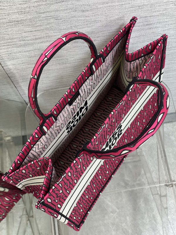 Dior Red Miss Dior Allover Embroidery Bag - Image 7