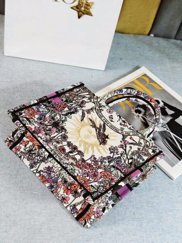 Dior Purple Fabric Tote Bag - Image 5