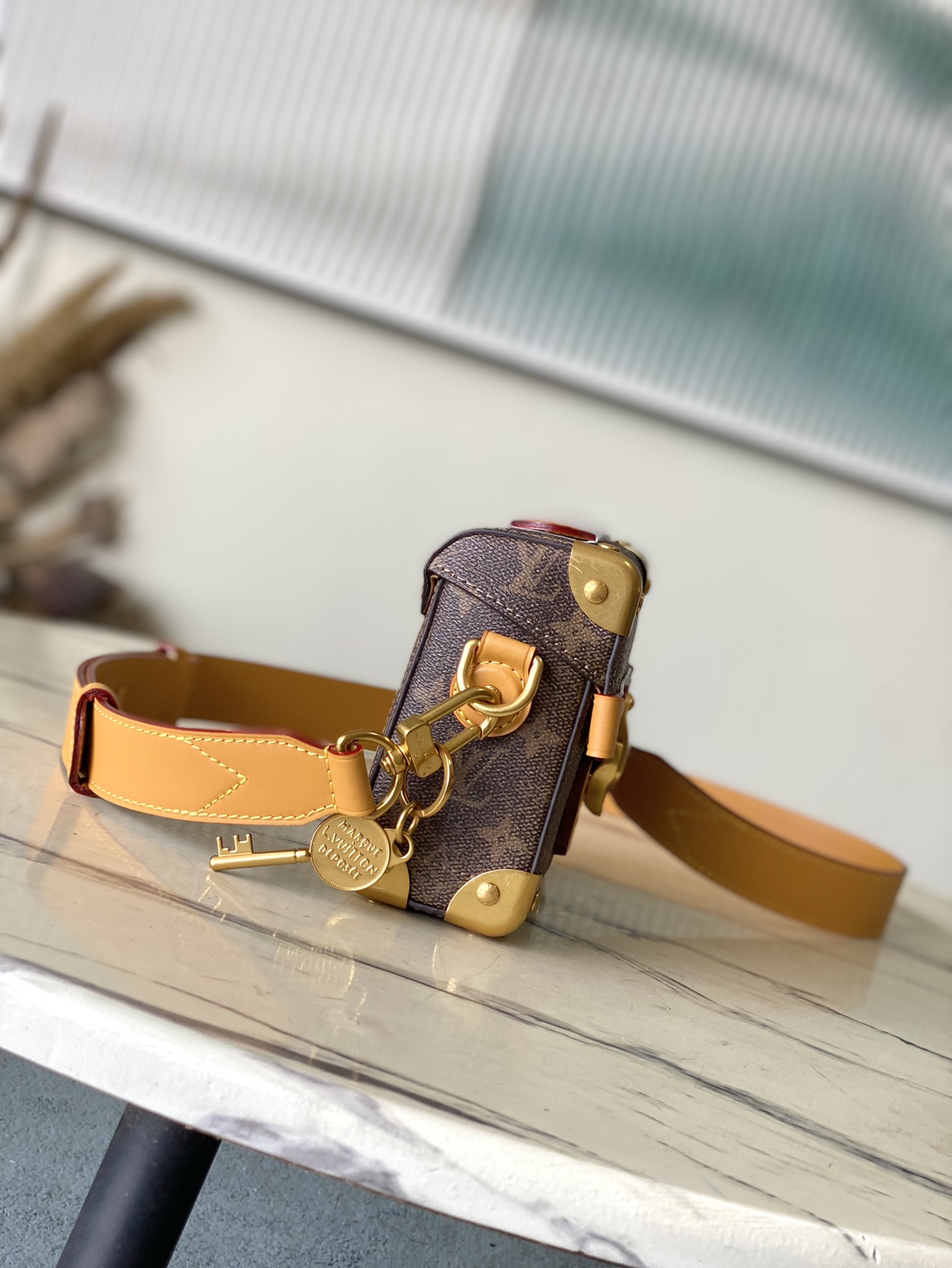 LV Soul Trunk bag with Faded Monogram Floral - Image 5