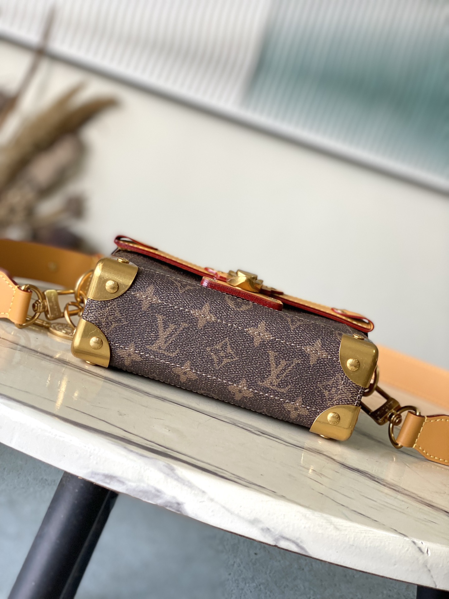LV Soul Trunk bag with Faded Monogram Floral - Image 10