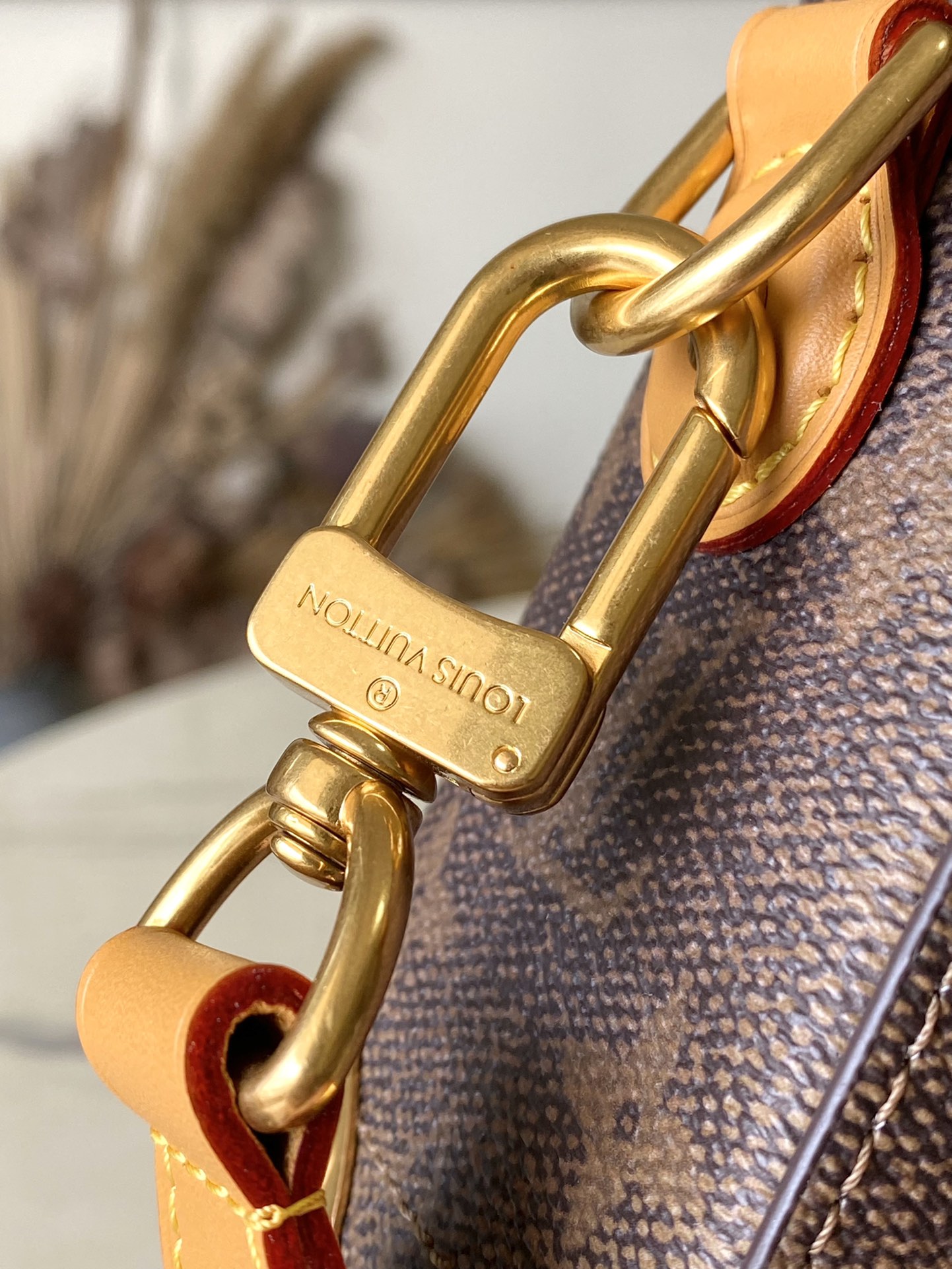 LV Soul Trunk bag with Faded Monogram Floral - Image 2