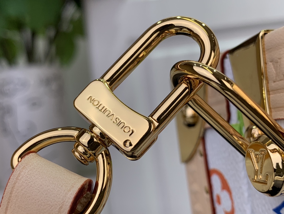 LV x TM St Small Suitcase White and Tri-Color Box and Bag - Image 9