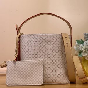 𝐃𝐢𝐨𝐫 Dune Color All In BB Handbag