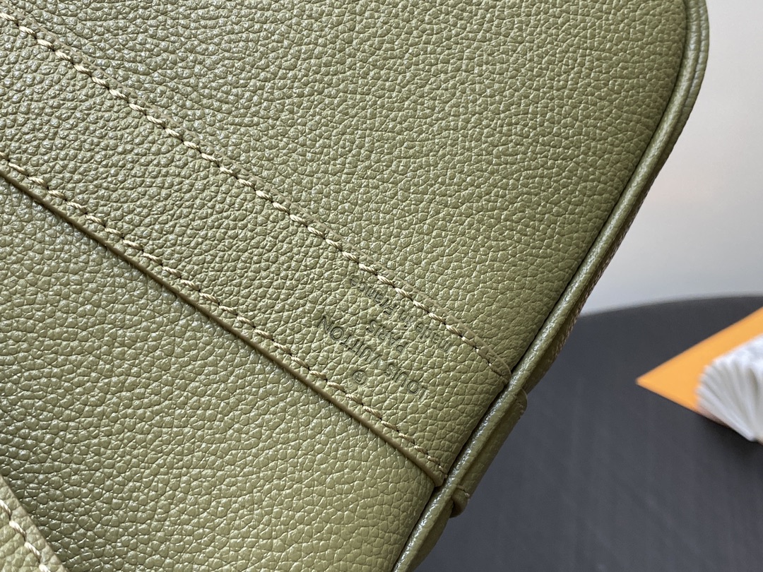 Grass Green Full Leather Embossed Silkscreen Travel Bag - Image 4