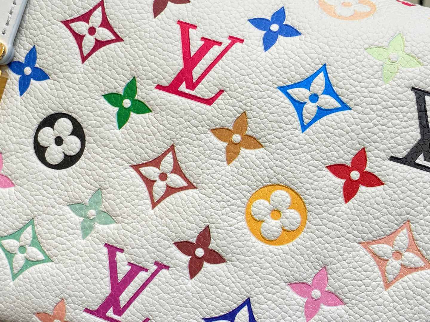 White Full Leather Soft Box Side Trunk Medium Handbag - Image 12