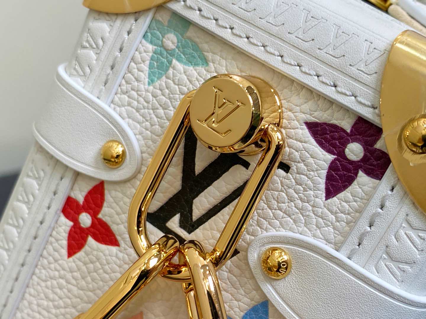 White Full Leather Soft Box Side Trunk Medium Handbag - Image 4