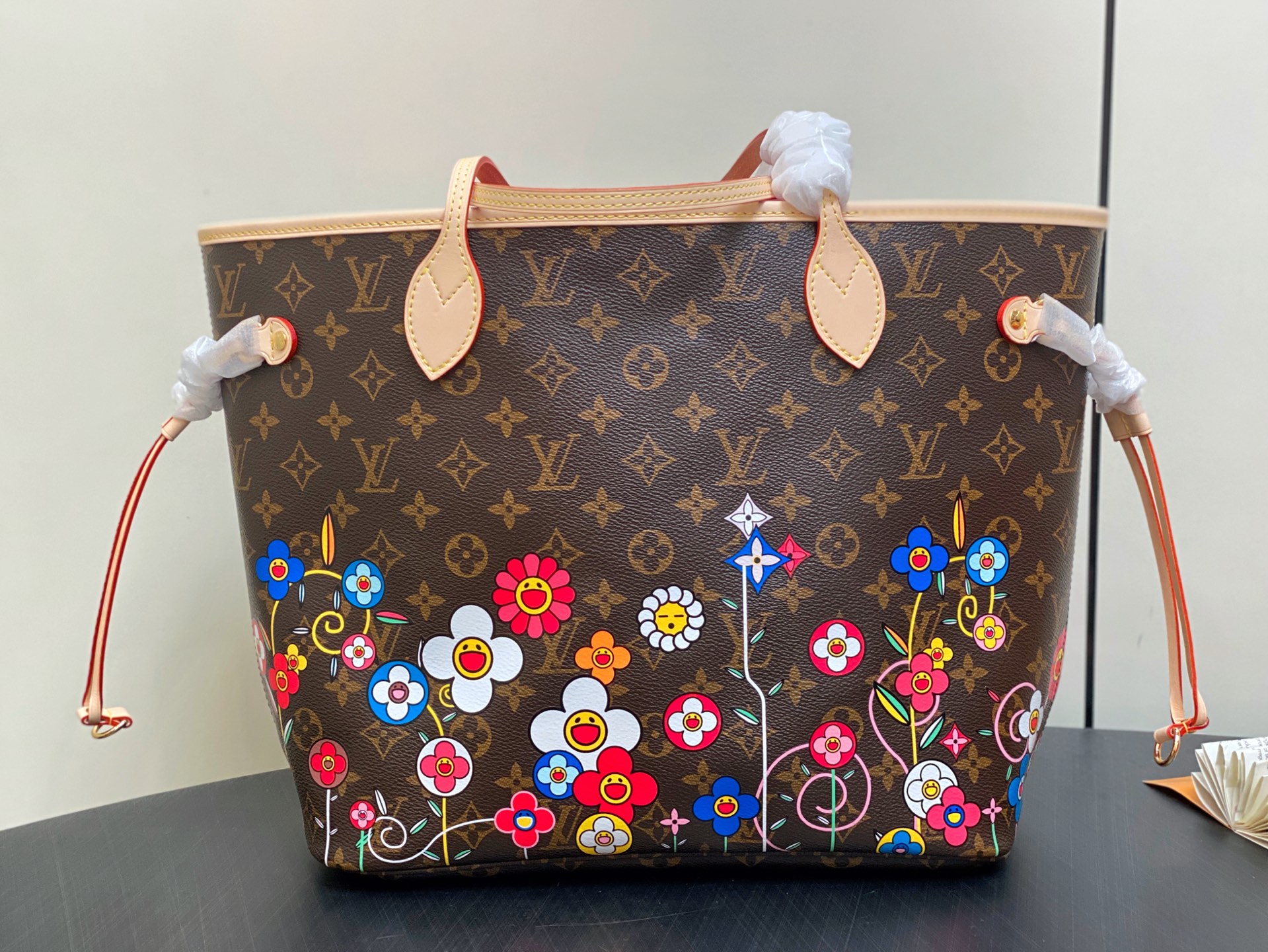 NEVERFULL Medium Floral Shopping Bag