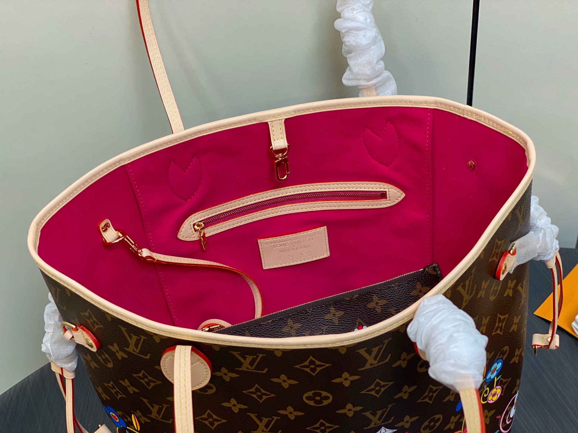 NEVERFULL Medium Floral Shopping Bag - Image 10