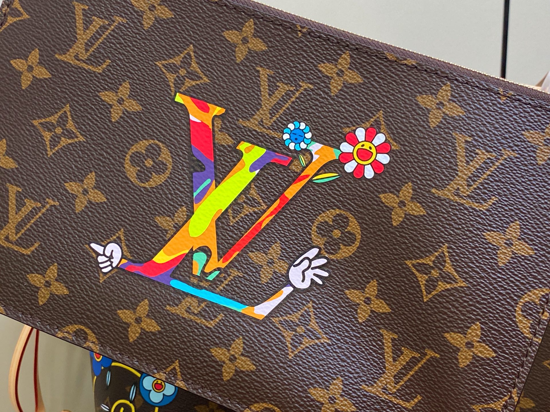 NEVERFULL Medium Floral Shopping Bag - Image 9